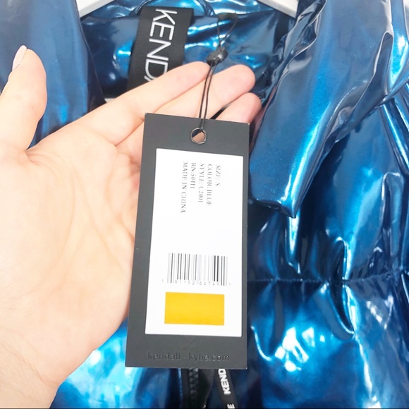 KENDALL + KYLIE Metallic Puffer Jacket in Blue S - Picture 10 of 12